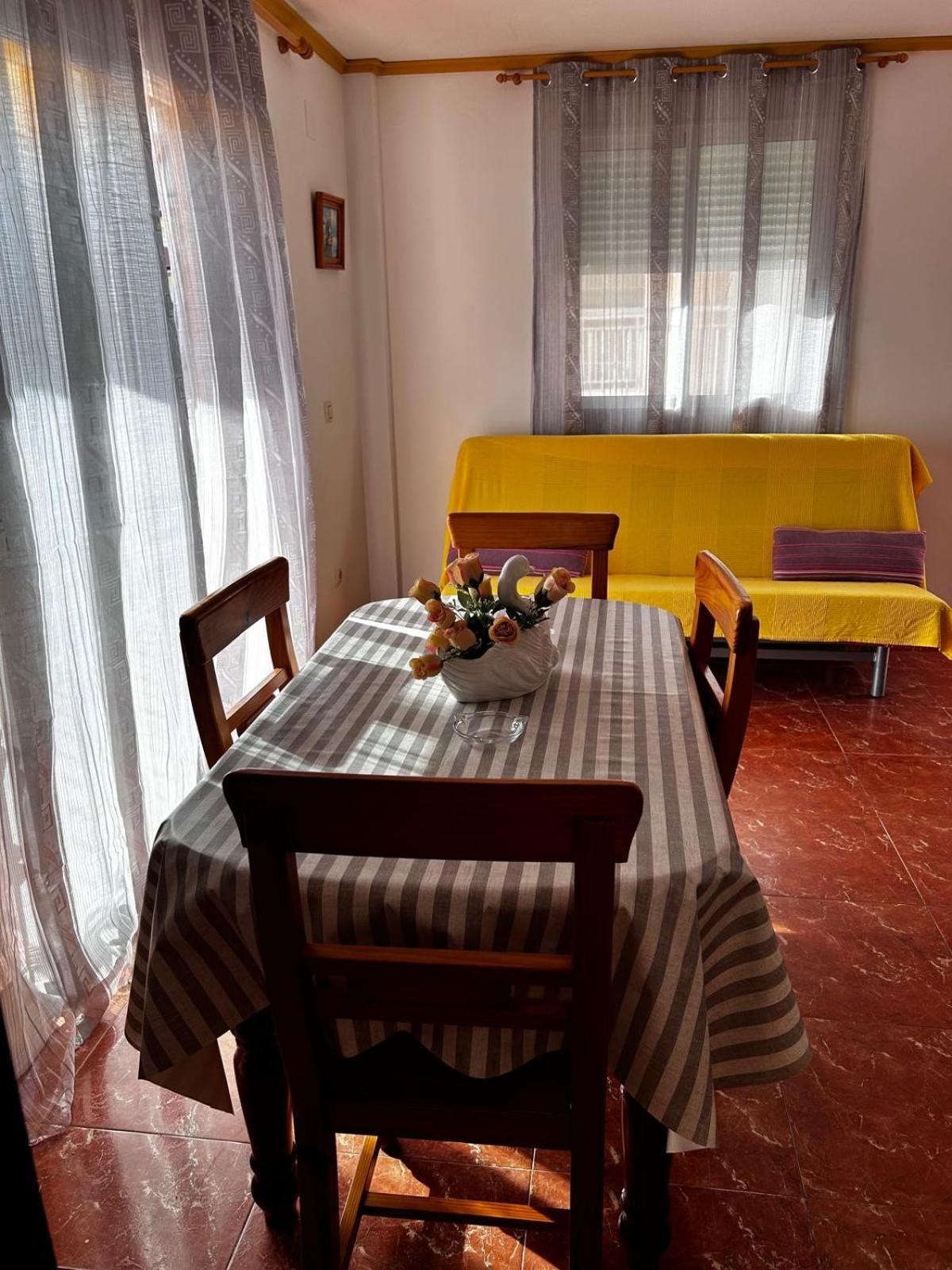 Apartamentos Inter Gandia Playa Eksteriør bilde